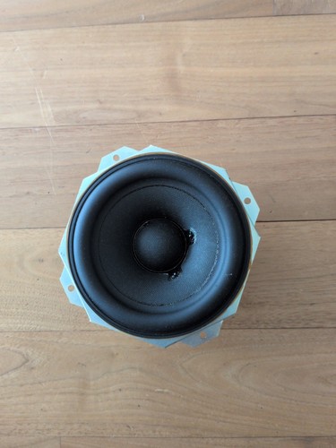 Bowers wilkins zeppelin - &,