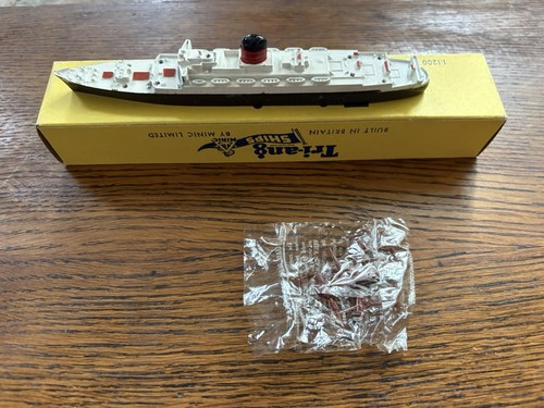 Mint tri ang - tri-ang, hms