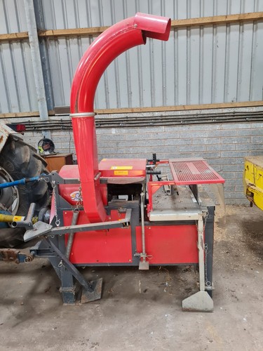 Debarking machine fence - fence, post