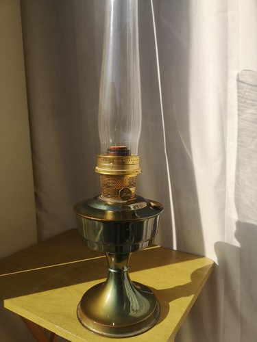 Vintage aladdin oil lamp - ,