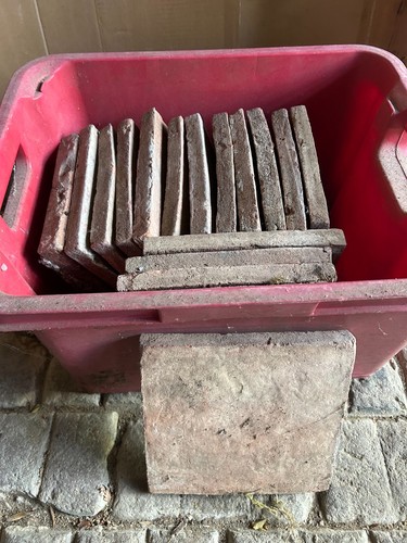 Reclaimed square clay - square,