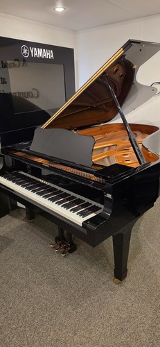 Pre owned pristine yamaha - pristine,