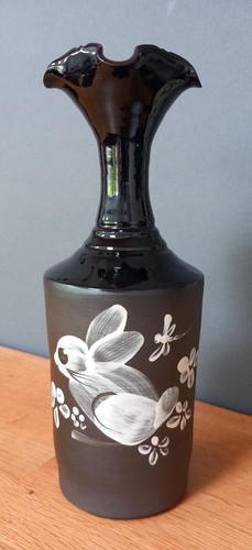 Bunny dragonfly black vase - bunny,