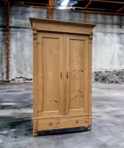 Vintage gustavian style pine - style,