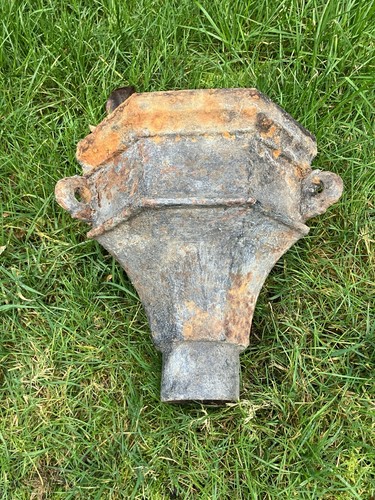Cast iron rain hopper corner - hopper,
