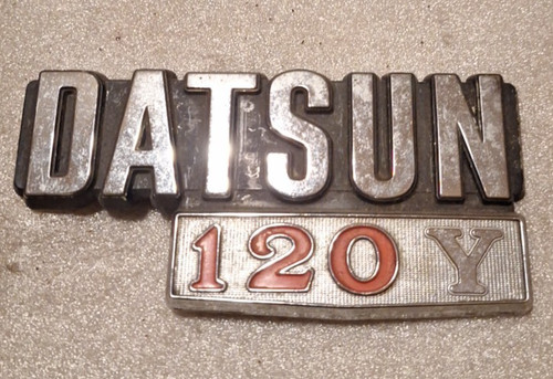 Datsun 120 badge classic - 120, y