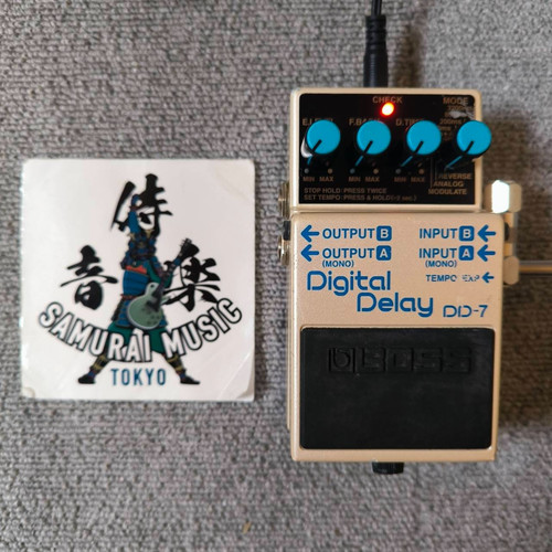 Boss digital delay guitar - dd-7,