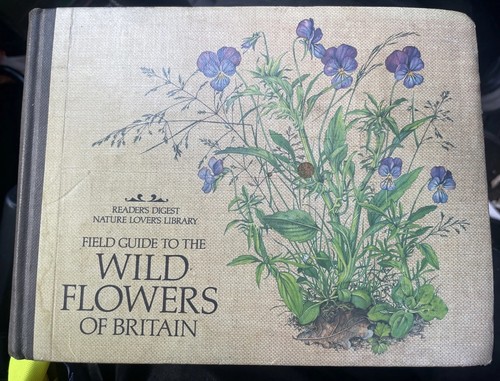 Field guide the wild - field,