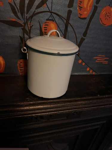 Small vintage pale - pale, blue