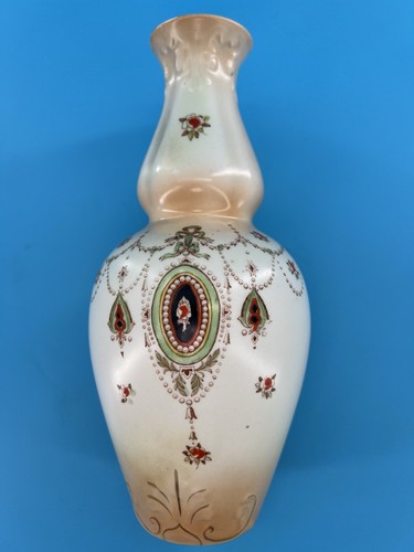 Stunning hand painted crown - hand,