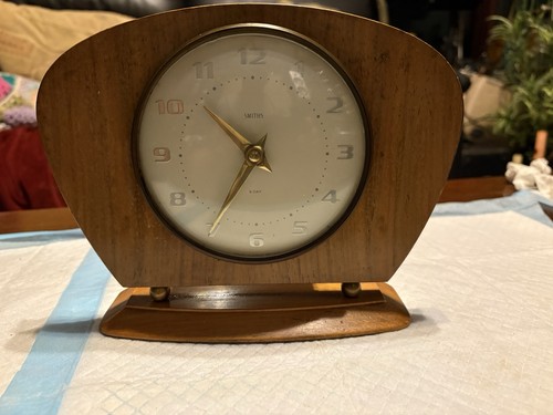 1960s smiths mantelpiece clock - smiths,