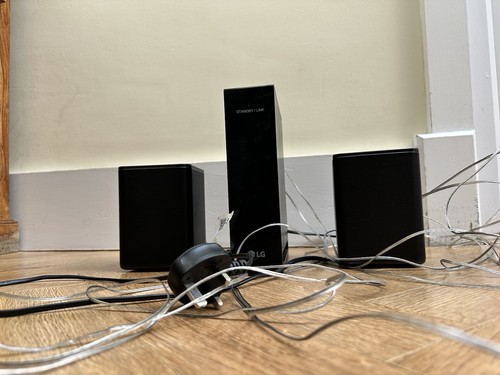 Spk8 0 wireless rear - lg,