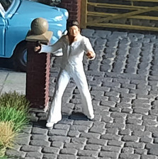 OO GAUGE ELVIS PRESLEY FIGURE