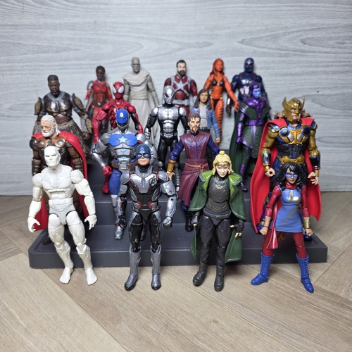 Marvel legends figure bundle - legends,