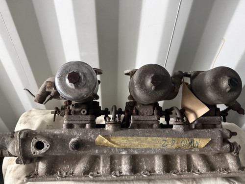 Triple carbs hd8 jaguar - triple,