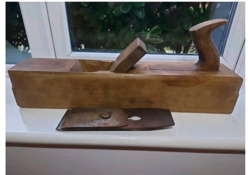 Mathieson woodworking - 18",