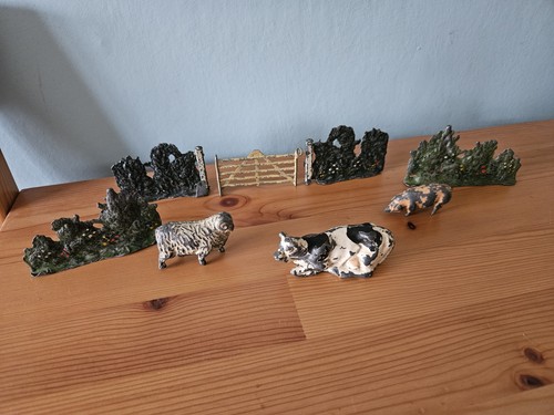 Vintage britains lead model - britains,