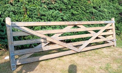 Driveway gates oak hardwood - driveway,