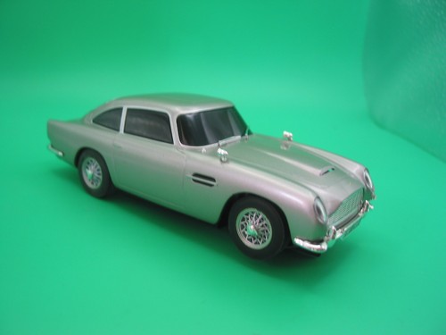 Scalextric aston martin sky - aston,