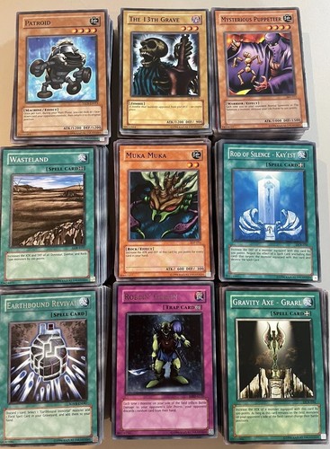 Yugioh 100 vintage card bundle - vintage,