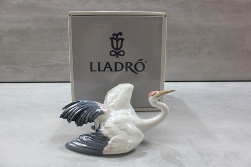 Lladro fluttering crane heron - fluttering,