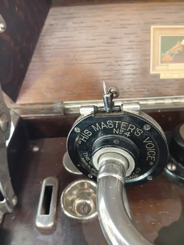 1930 his masters voice - his,
