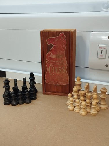 Vintage wooden jaques staunton - wooden,