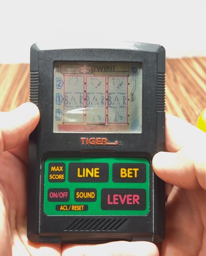 Tiger electronics slot machine - electronics,
