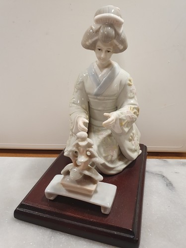 Japanese porcelain geisha - porcelain,
