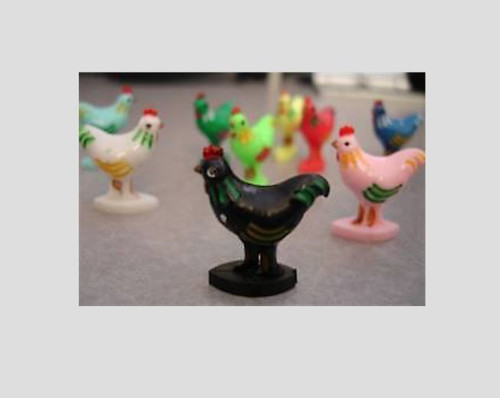 Mini small plastic chickens - small,