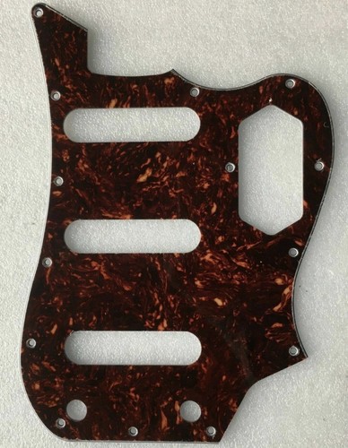 Fender bass scratch plate - vi,