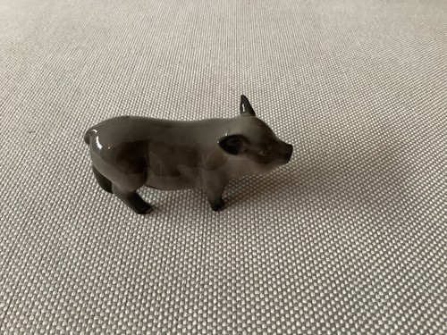 Royal doulton pot - royal, pig