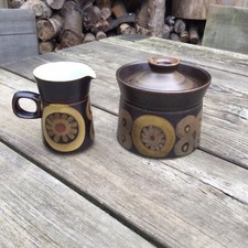 Denby Arabesque Milk / Cream Jug With Handle 3.75″ and Covered Sugar Bowl Set