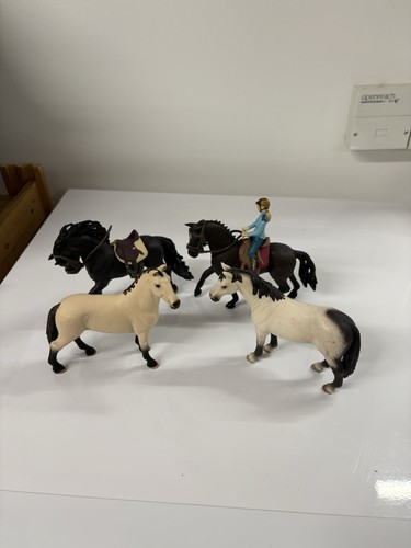 Schleich horse club farm - horse,