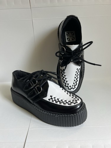 Platform viva mondo - t.u.k,
