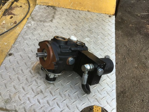 Jcb hydraulic drive pump - jcb,