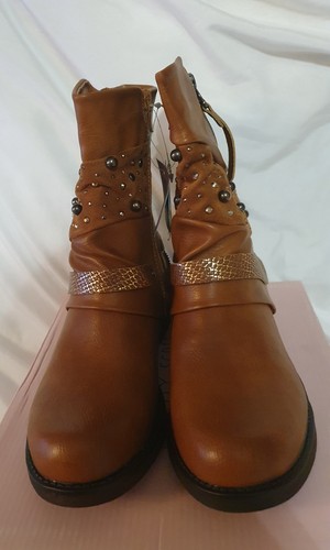 Ladies brown boots with - brown,