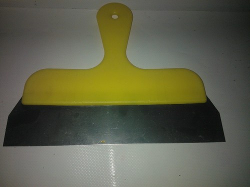 Hand scrapper for pigeon - for,