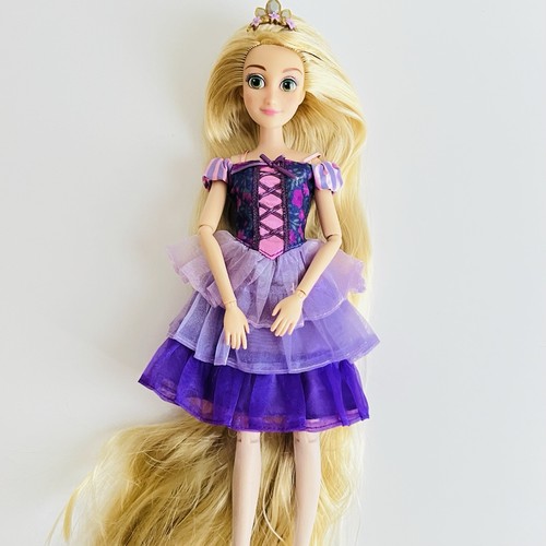 Disney store classic doll - disney,