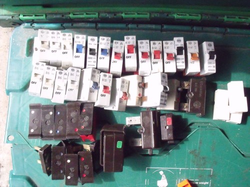 Wylex circuit breakers old - wylex, b