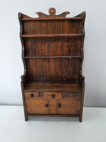 Dolls house kitchen dresser - kitchen,
