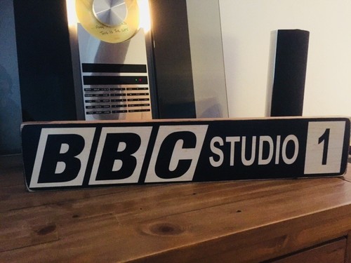 Bbc studio vintage - bbc, style