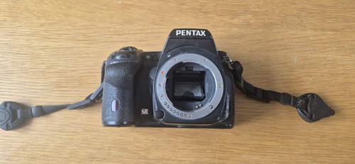 Pentax digital slr camera - pentax, k7