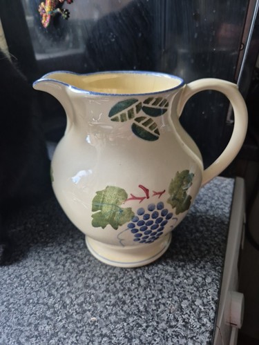 Poole pottery grapes water - poole,