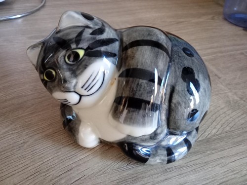 Quail pottery cat figurine - quail,