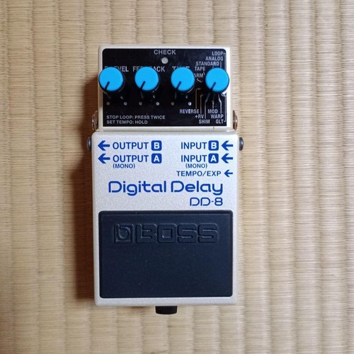 Boss digital delay guitar - dd-8,
