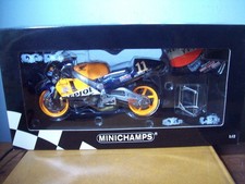 1/2 MINICHAMPS HELMET 327