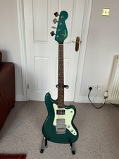 SQUIER BY FENDER PARANORMAL
