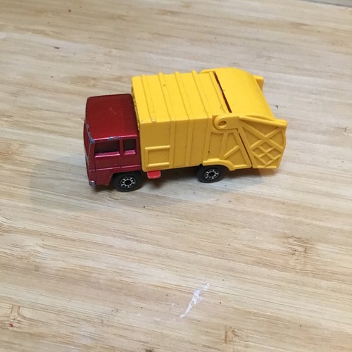 Used vintage matchbox lesney - used,