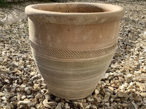 Medium terracotta plant pot - terracotta,